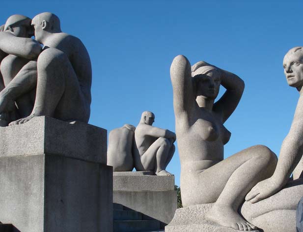 Мужчина и женщина. Осло. Скульптор Вигилан.  Фото Лимарева В.Н